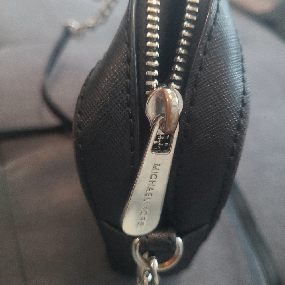 Michael Kors Silver/Gray and Black Bag - Picture 5 of 8